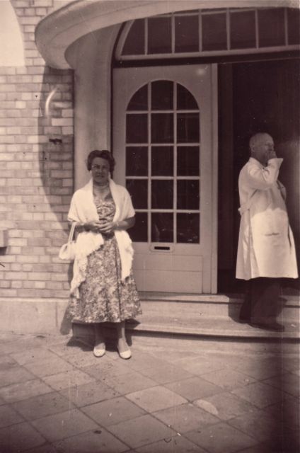 Longspecialist Devlieghere wachtte zijn patiënten altijd buiten op. 